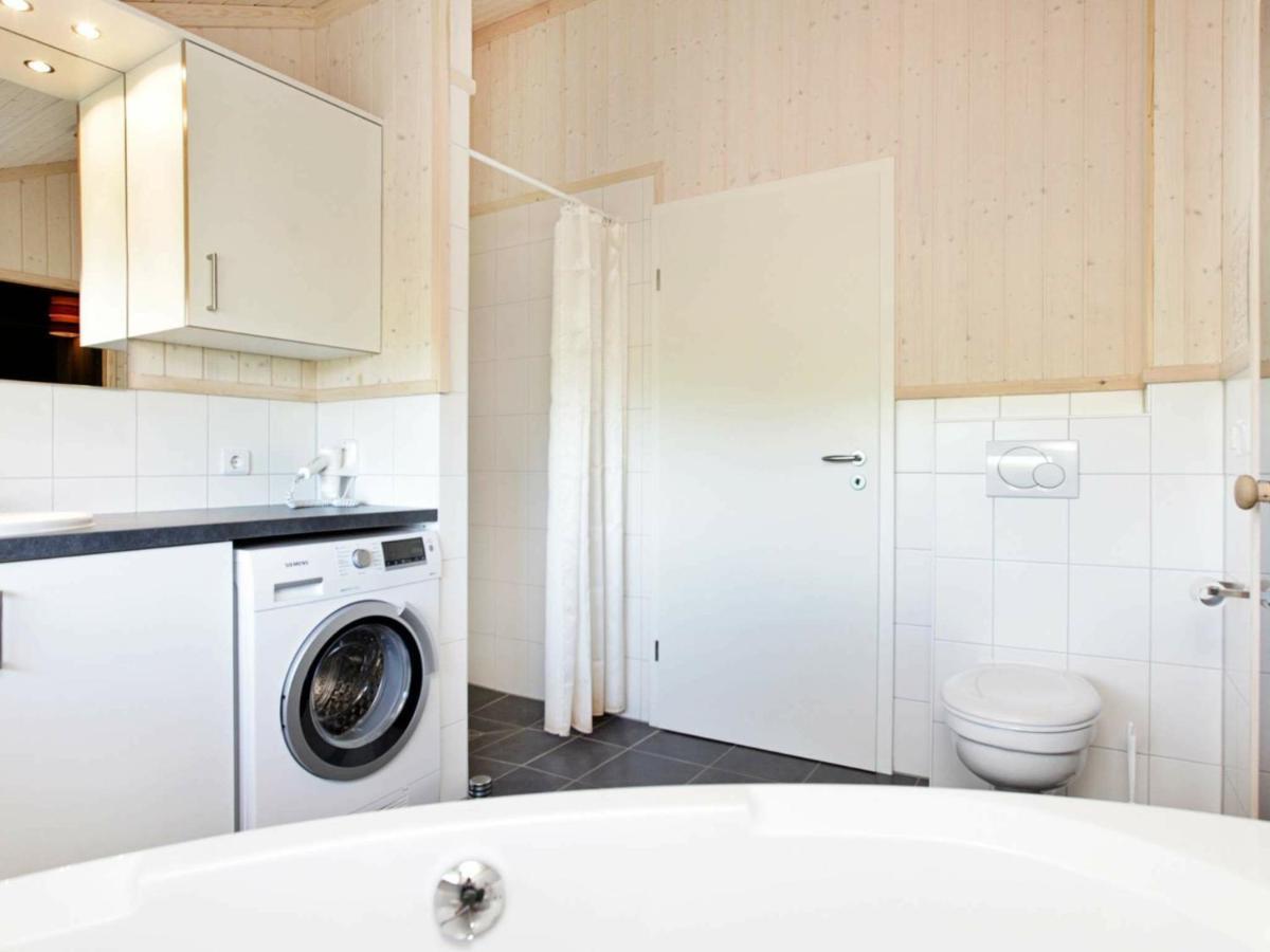 Three-Bedroom Holiday Home In Grossenbrode 8 חדר תמונה